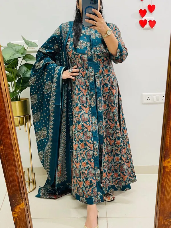Premium_Rich_Floral_Print_Cotton_Suit_in_Anarakali_Style🥳🥳