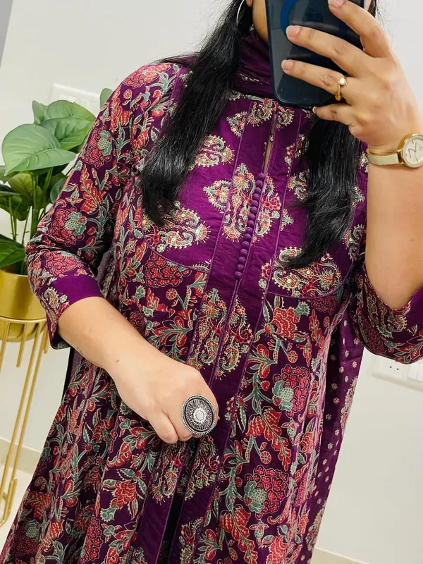 Premium_Rich_Floral_Print_Cotton_Suit_in_Anarakali_Style🥳🥳