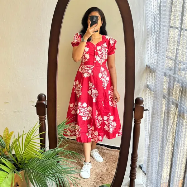 Red_Floral_Print_Stylish_Gown