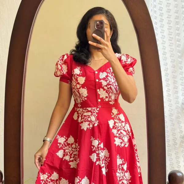 Red_Floral_Print_Stylish_Gown