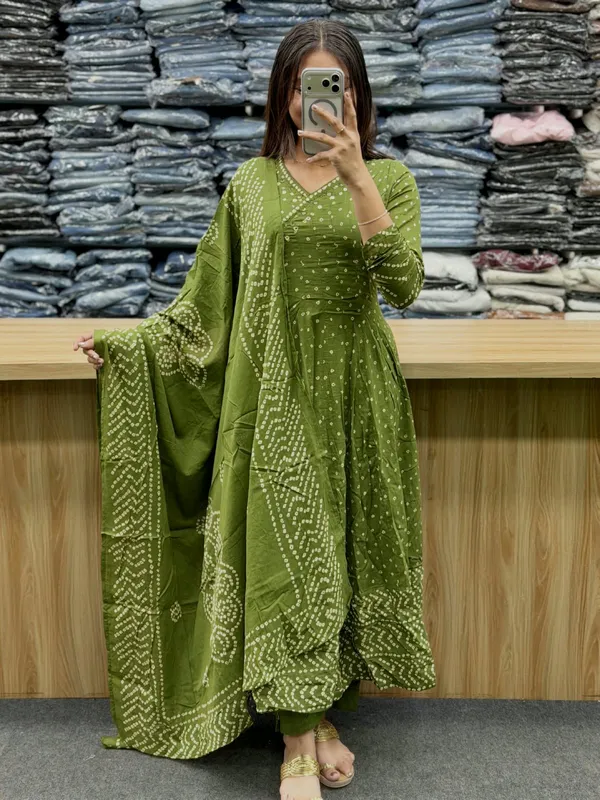 Stylish_Discharge_Print_Bandhej_Kurti_With_Pant_And_Dupatta_Set_