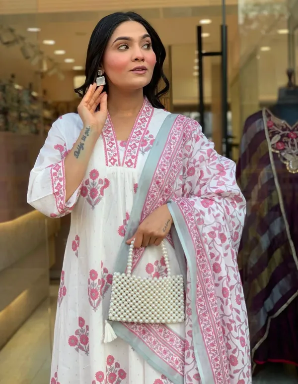 Stylish_Summer_Hit_Artical_Kurti_With_Pant_And_Dupatta_Set