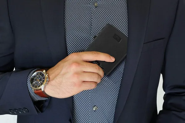 Black_Leather_Wallet_For_Men