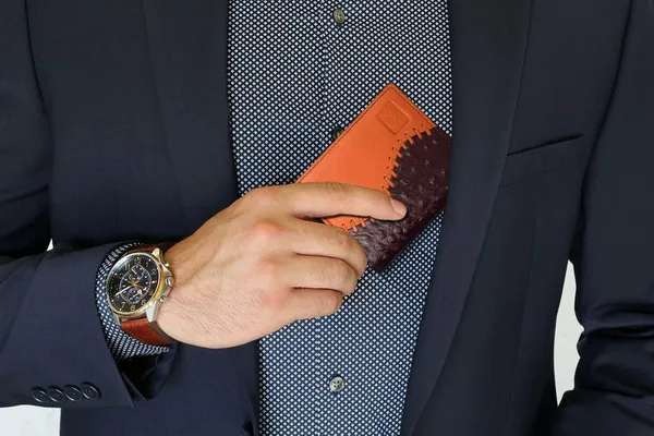 Brown_Tan_Rfid_Protected_Genuine_Top_Grain_Leather_Wallet_For_Men