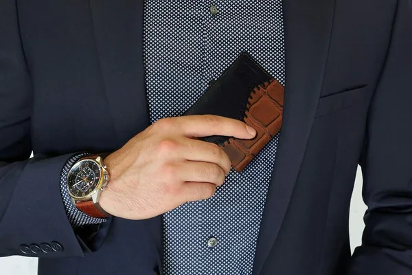 Tan_Black_Rfid_Protected_Genuine_Leather_Wallet_For_Men