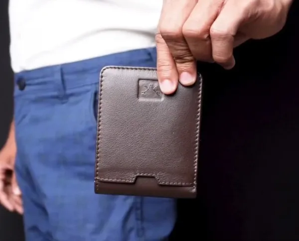Brown_Leather_Wallet_For_Men