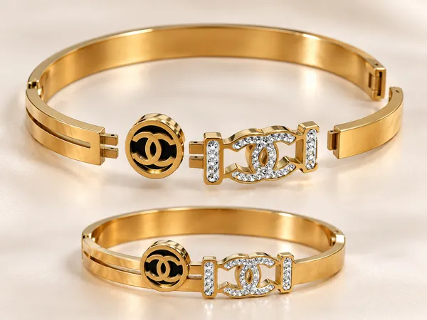 Silver_Stainless_Steel_Bracelet_For_Women