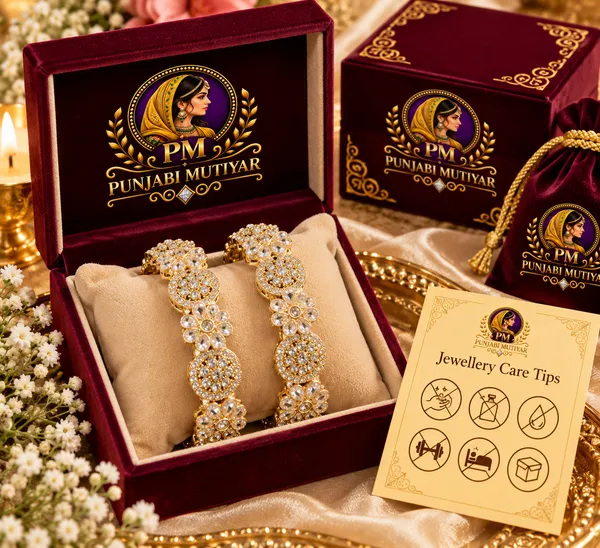 Gold_Stainless_Steel_Bangle_For_Women