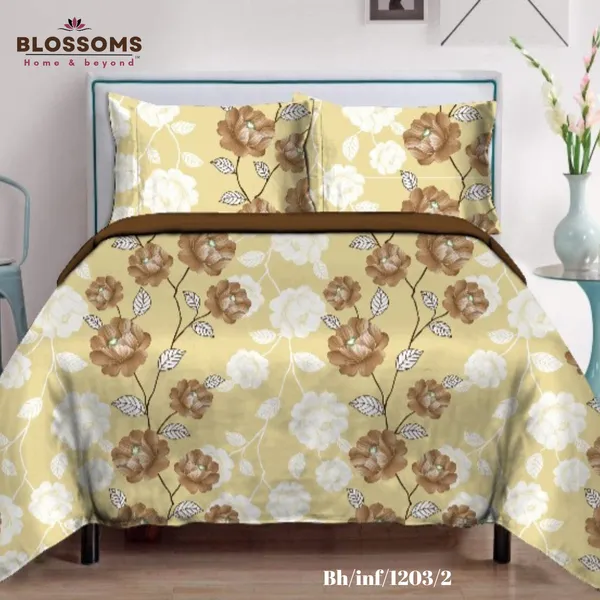 Beige_Printed_Queen_Size_Double_Bed_Bedsheet_With_Pillows
