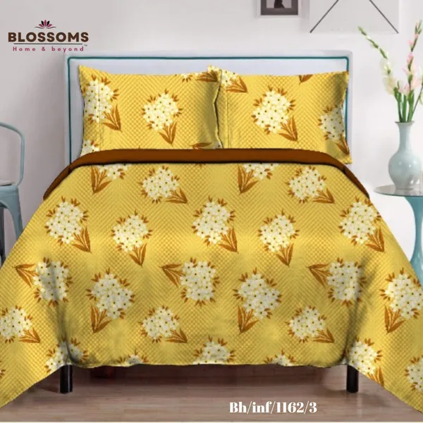 Yellow_Printed_Queen_Size_Double_Bed_Bedsheet_With_Pillows