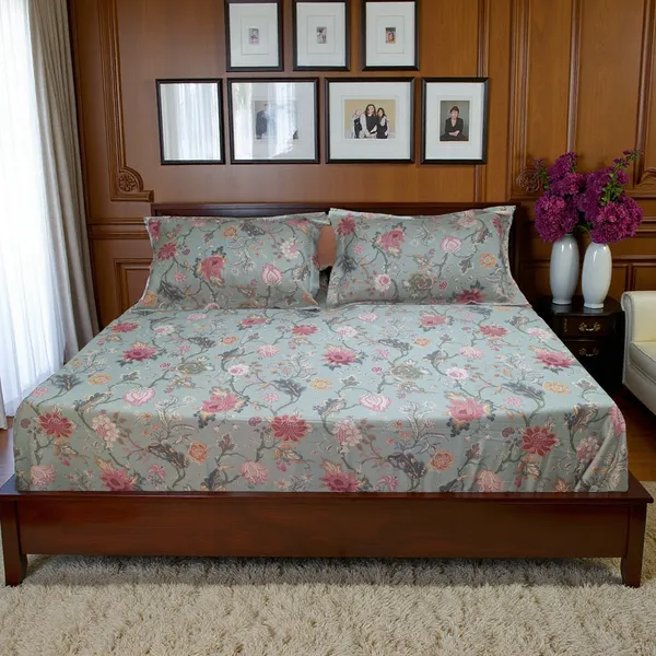 Blossoms_100%_pure_cotton_printed_floral_400_TC_bedsheet._King_size.