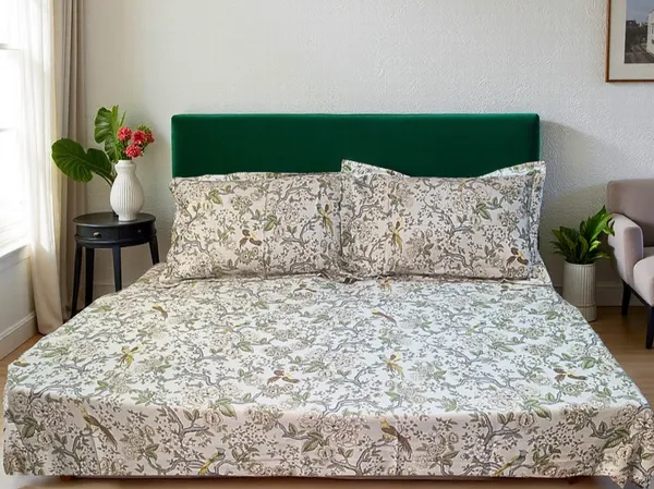 Blossoms_500_thread_count_digital_floral_print_king_size_bedsheet_with_2_pillows_.