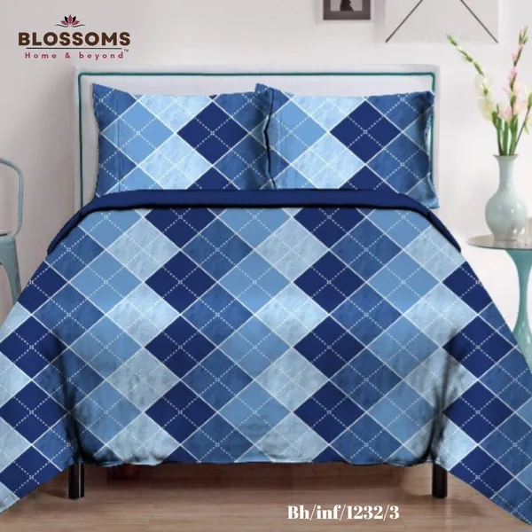 Blue_Geometric_Printed_Queen_Size_Double_Bed_Bedshee_With_2_Pillow_Covers