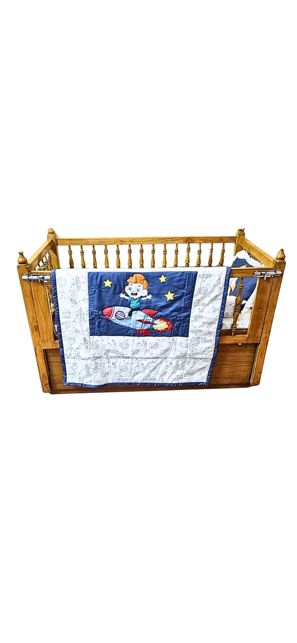 Blossoms_kids_embroidered_patch_work_space_theme_quilt_(35"x40")