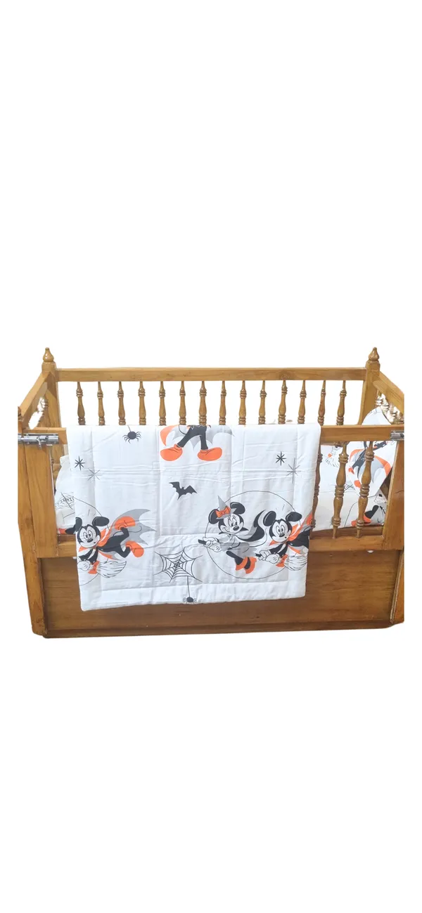 Blossoms_pure_cotton_kids_minnie_and_mickey_mouse_printed_bedding_set._1_bedsheet_(40"x50")_1_pillow_with_filler_-_(12"x18")_,_1_quilt(_30"x40").