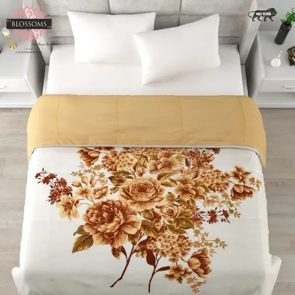 White_Panel_Print_Reversible_Double_Bed_Comforter
