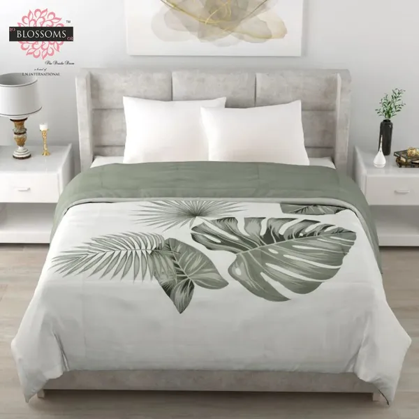 Light_Green_Panel_Print_Reversible_Double_Bed_Comforter