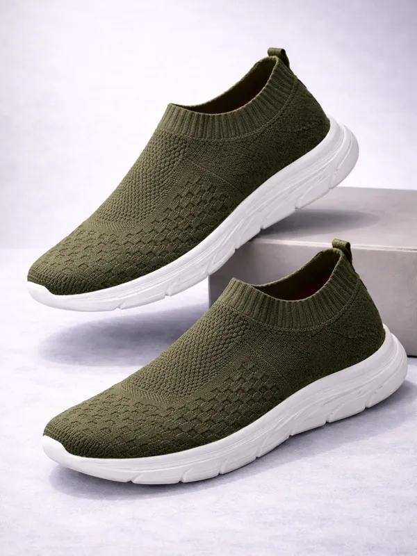 Kraasa_Running_Shoes_for_Men_|_Walking_&_Gym_Shoes_with_Max_Cushioned_Insole_|_Slip_On_Sneakers_for_Men