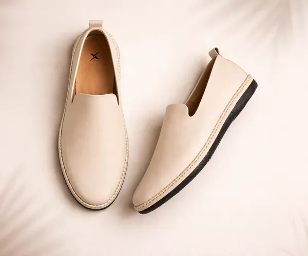 Kraasa_Men's_Jutis_Ethnic_Casuals,__Slip-on_Closure,_Stylish_Loafers_|_Perfect_for_Formal_Wear,_Business_and_Parties