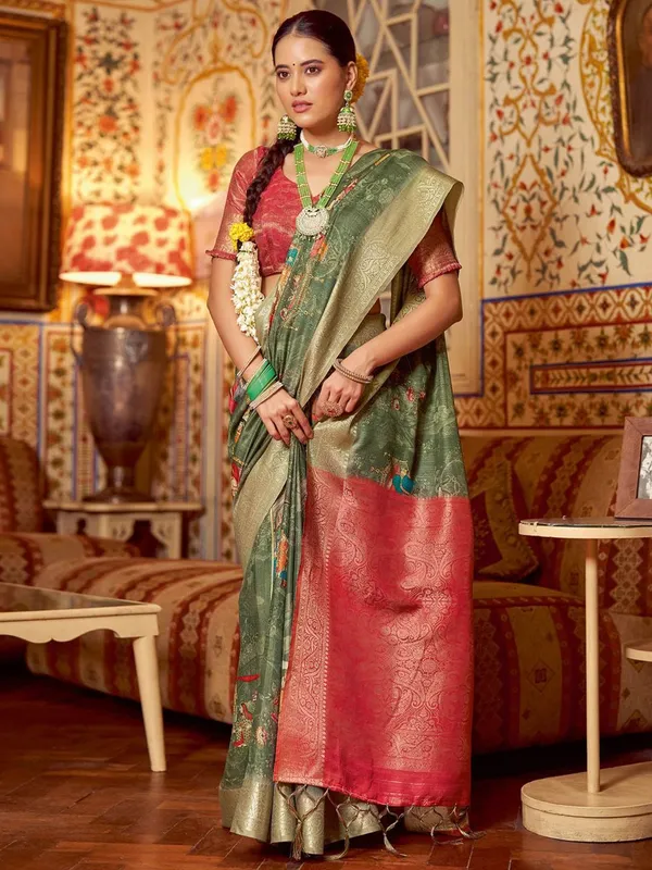 Green_&_Red_Kalamkari_Elegance_With_Sungudi_Soul_Saree_For_Women_|_With_Unstitched_Blouse