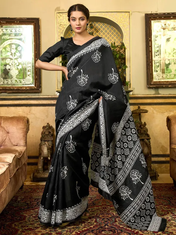 Black_Blended_Silk_Bhagalpuri_Style_Block_Print_Saree_For_Women_|_With_Unstitched_Blouse