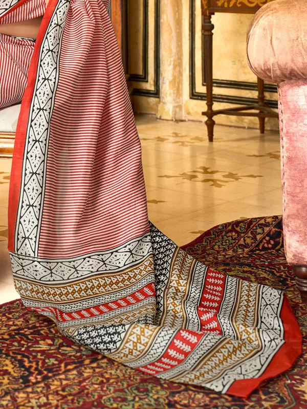 Red_Graceful_Bhagalpuri_Art_Silk_With_Elegant_Motifs_Saree_For_Women_|_With_Unstitched_Blouse