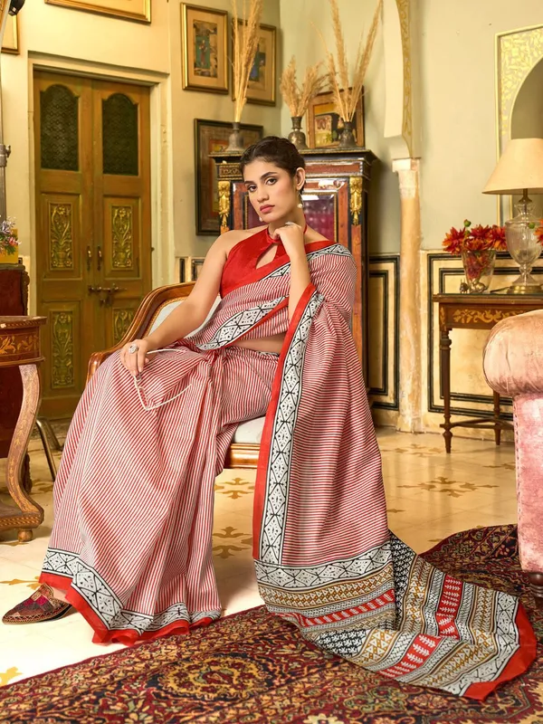 Red_Graceful_Bhagalpuri_Art_Silk_With_Elegant_Motifs_Saree_For_Women_|_With_Unstitched_Blouse