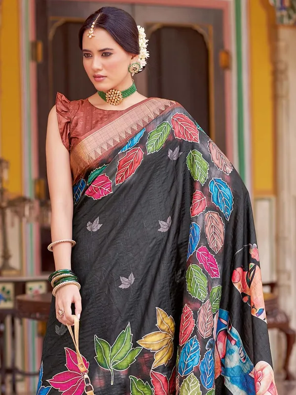 Black_Rajgharana_Kalamkari_Woven_Design_Saree_For_Women_|_With_Unstitched_Blouse