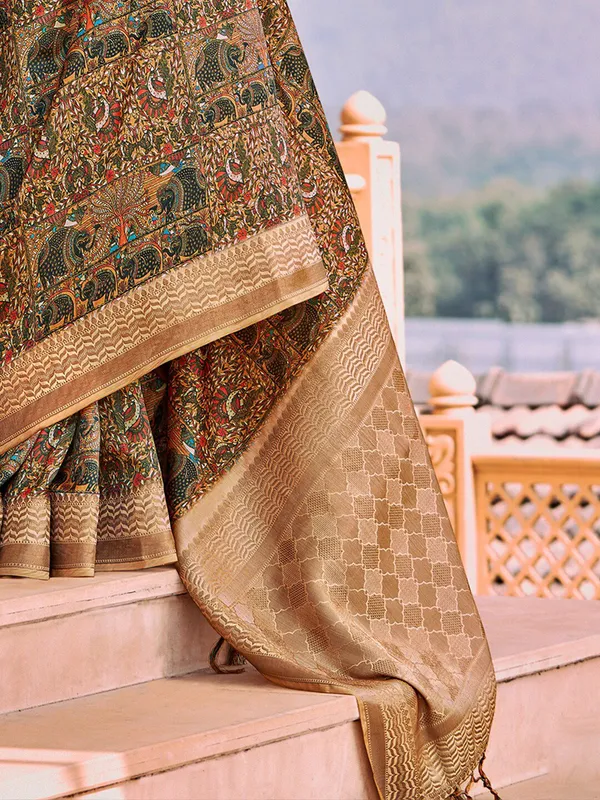 Multicolor_Banarasi_Silk_With_Exquisite_Zari_Detailing_&_Floral_Motifs_Saree_For_Women_|_With_Unstitched_Blouse