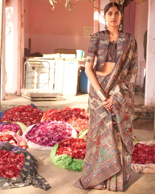 Beige_&_Brown_Handcrafted_Madhubani_Digital_Print_With_Dual_Blouses_Saree_For_Women_|_With_Unstitched_Blouse