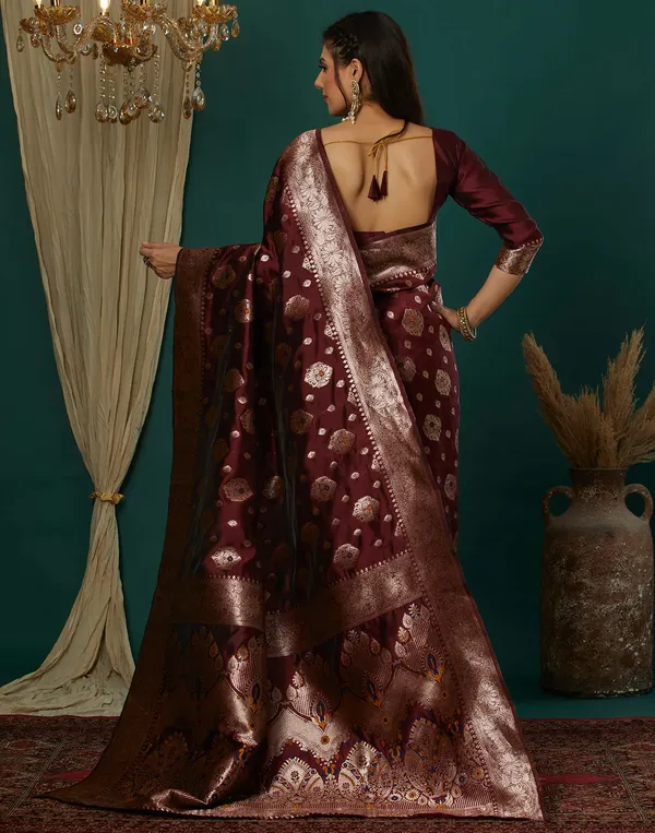 Maroon_Elegant_Silk_Blend_Banarasi_Saree_With_Unstitched_Blouse_Piece