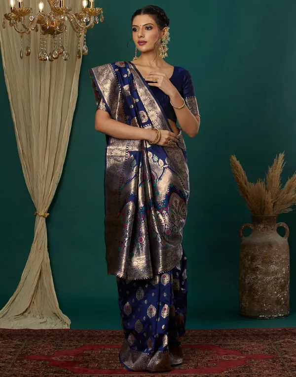 Navy_Blue_Elegant_Silk_Blend_Banarasi_Saree_With_Unstitched_Blouse_Piece