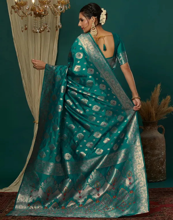 Rama_Elegant_Silk_Blend_Banarasi_Saree_With_Unstitched_Blouse_Piece