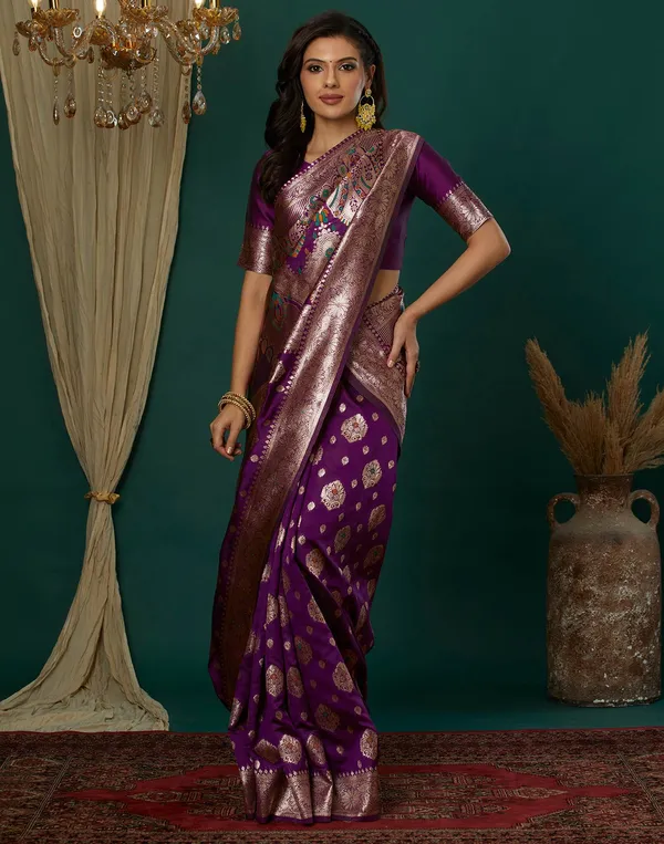 Wine_Elegant_Silk_Blend_Banarasi_Saree_With_Unstitched_Blouse_Piece