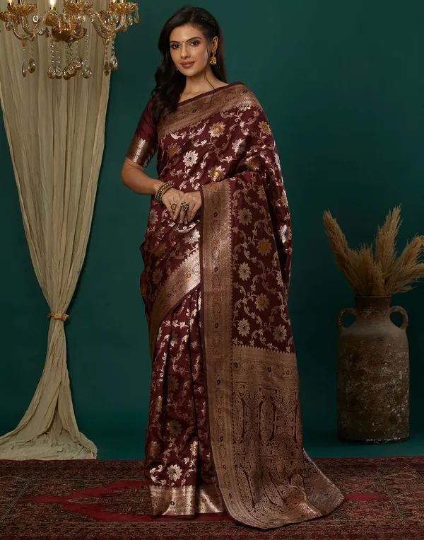 Maroon_Elegant_Silk_Blend_Kanjeevaram_Saree_With_Unstitched_Blouse_Piece