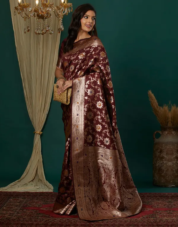Maroon_Elegant_Silk_Blend_Kanjeevaram_Saree_With_Unstitched_Blouse_Piece