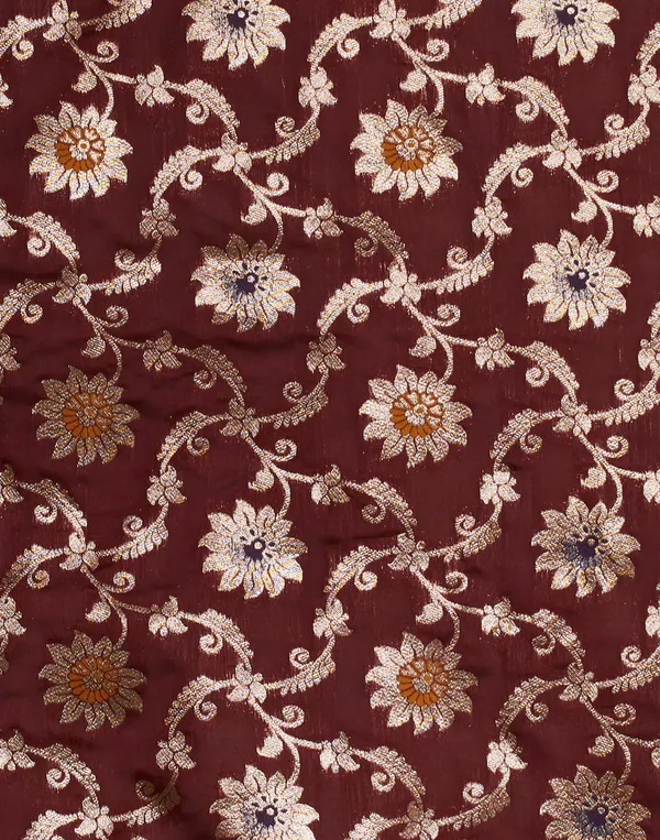 Maroon_Elegant_Silk_Blend_Kanjeevaram_Saree_With_Unstitched_Blouse_Piece