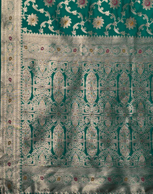 Rama_Elegant_Silk_Blend_Kanjeevaram_Saree_With_Unstitched_Blouse_Piece