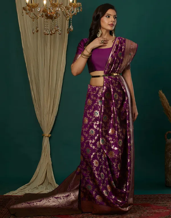 Wine_Elegant_Silk_Blend_Kanjeevaram_Saree_With_Unstitched_Blouse_Piece