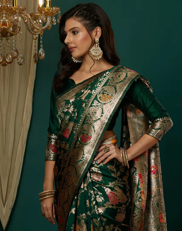 Dark_Green_Elegant_Silk_Blend_Baluchari_Saree_With_Unstitched_Blouse_Piece