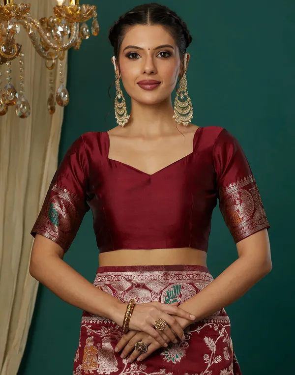 Maroon_Elegant_Silk_Blend_Baluchari_Saree_With_Unstitched_Blouse_Piece
