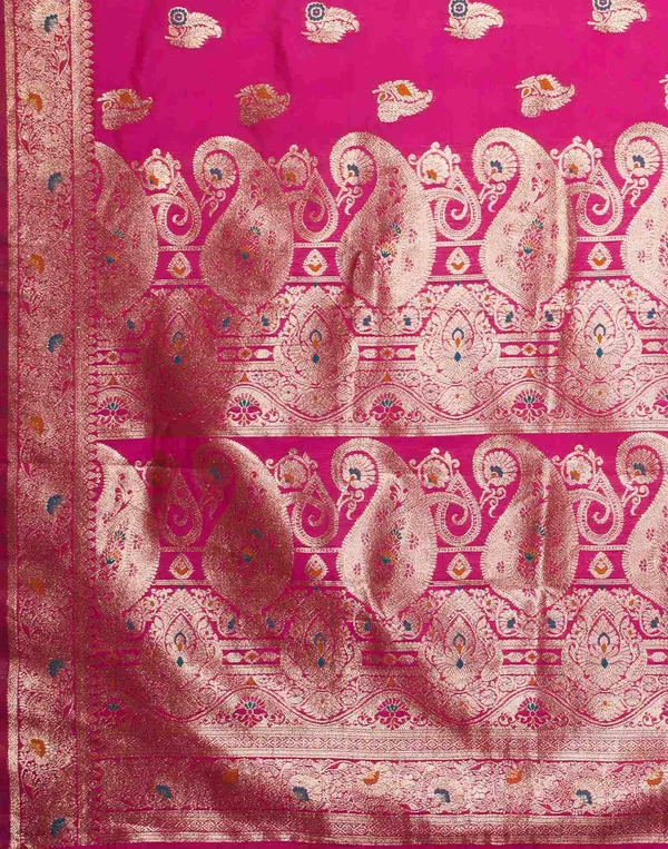 Pink_Elegant_Silk_Blend_Baluchari_Saree_With_Unstitched_Blouse_Piece