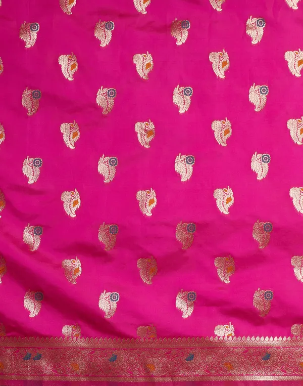 Pink_Elegant_Silk_Blend_Baluchari_Saree_With_Unstitched_Blouse_Piece