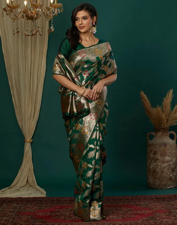Dark_Green_Elegant_Silk_Blend_Maheshwari_Saree_With_Unstitched_Blouse_Piece
