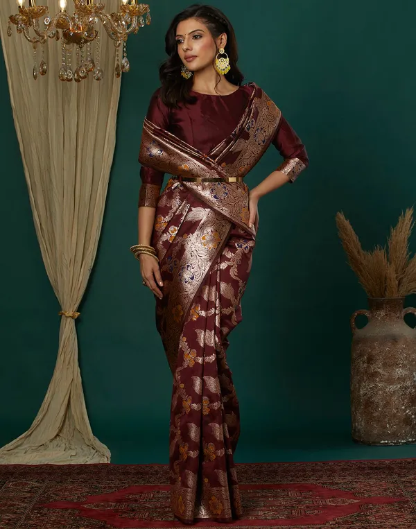 Maroon_Elegant_Silk_Blend_Maheshwari_Saree_With_Unstitched_Blouse_Piece