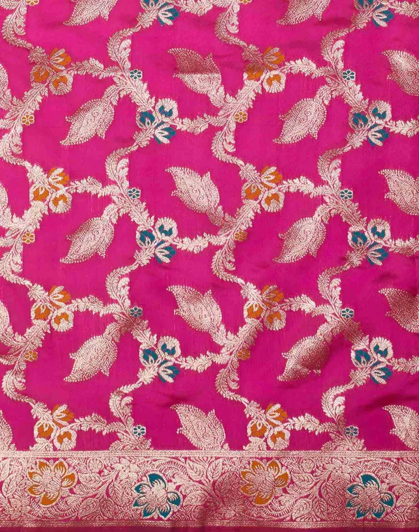 Pink_Elegant_Silk_Blend_Maheshwari_Saree_With_Unstitched_Blouse_Piece