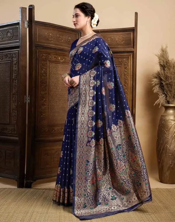 Navy_Blue_Silk_Blend_Banarasi_Saree_With_Unstitched_Blouse_Piece