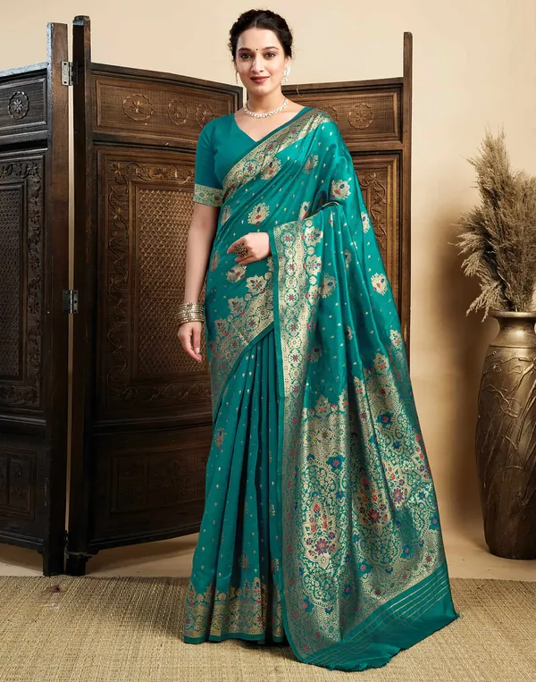 Rama_Silk_Blend_Banarasi_Saree_With_Unstitched_Blouse_Piece