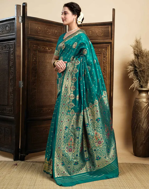 Rama_Silk_Blend_Banarasi_Saree_With_Unstitched_Blouse_Piece
