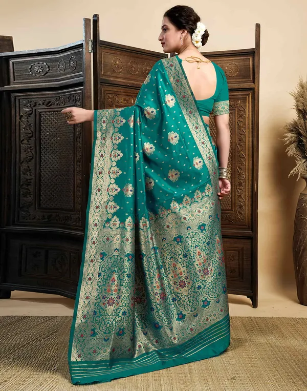 Rama_Silk_Blend_Banarasi_Saree_With_Unstitched_Blouse_Piece